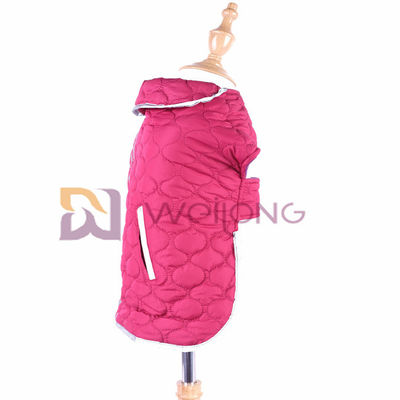 เสื้อสุนัขลายสก๊อตแบบย้อนกลับ Windproof แถบสะท้อนแสง Poly Pongee Waterproof Dog Jacket