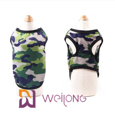 เสื้อสุนัข Camo เสื้อผ้าสัตว์เลี้ยงแขนกุดเสื้อยืดธรรมดาตาข่ายระบายอากาศที่มีสีสัน